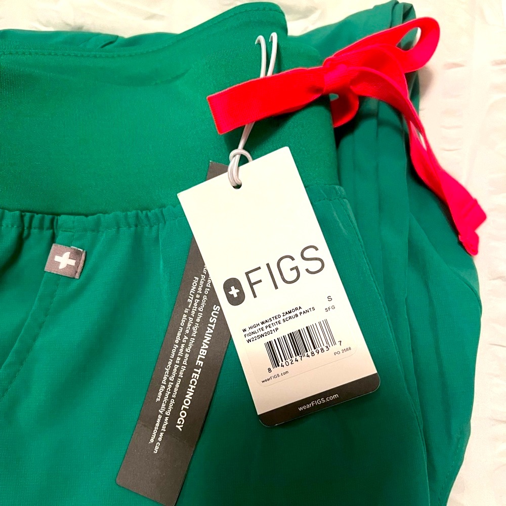 New high waisted Zamora Fionlite figs petite small scrub pants